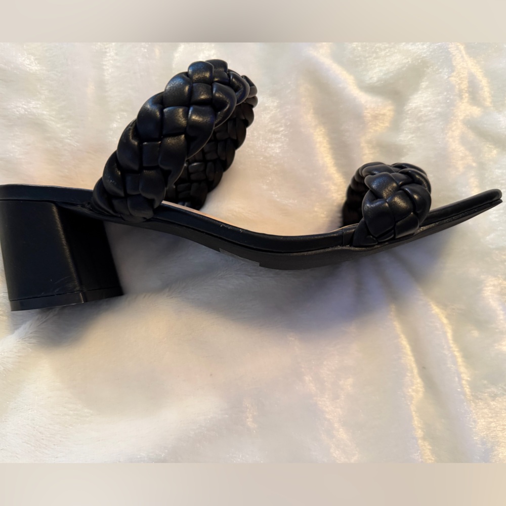 Bellini Black Braided Heel - Picture 5 of 8